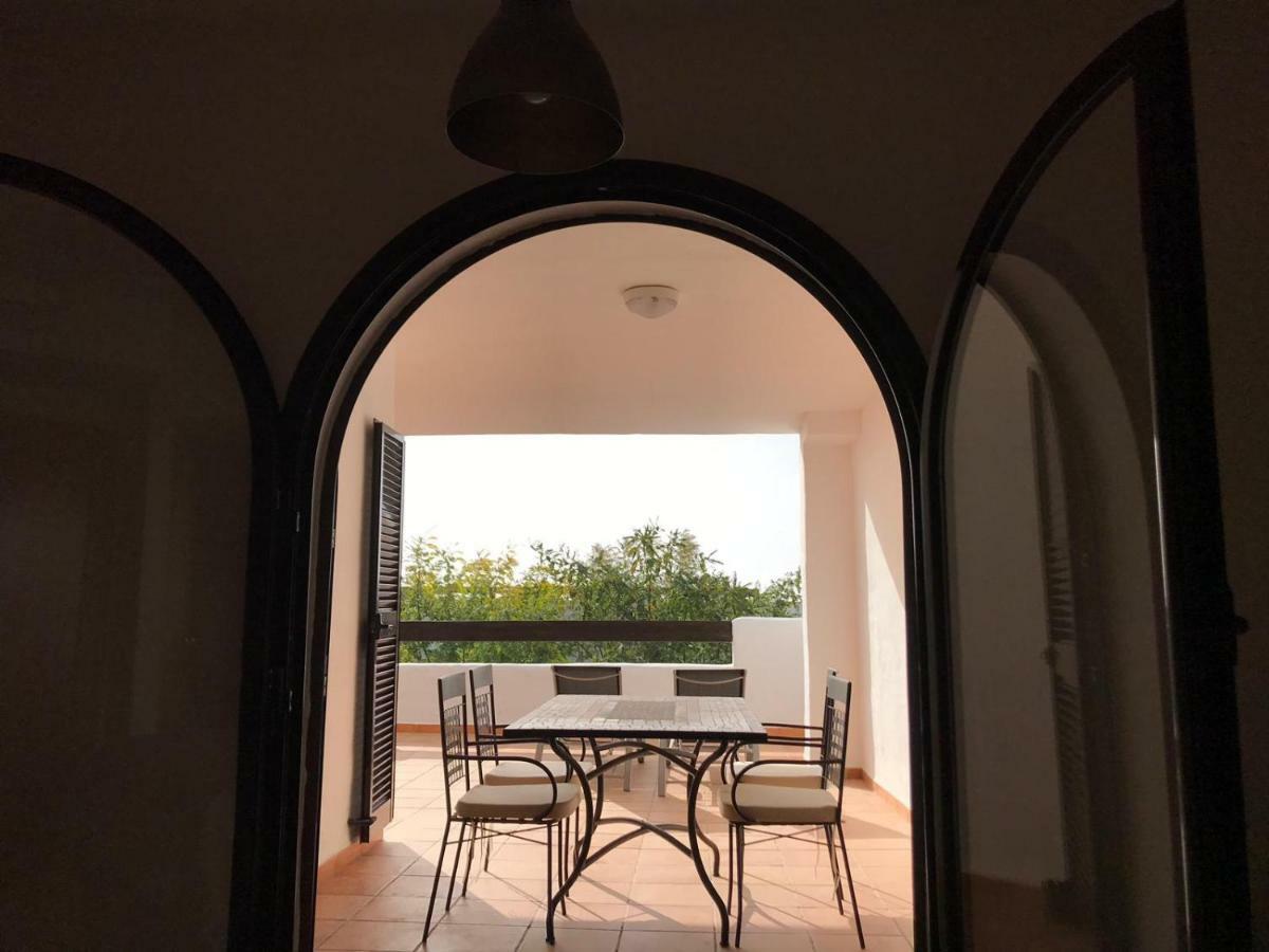 Luxury Apartment Set In Dona Julia Golf Course Casares Exteriör bild
